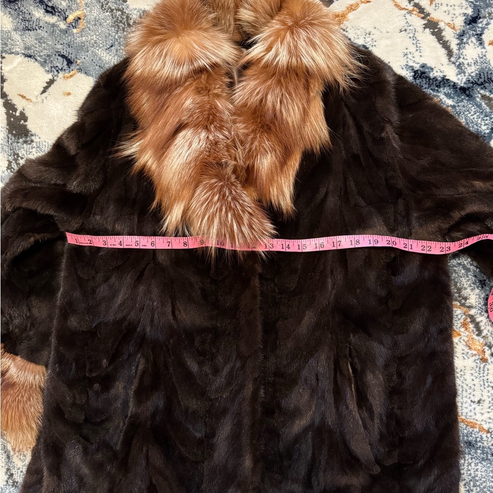 Brown mink fur coat with red fox fur collar trim - Picture 16 of 16